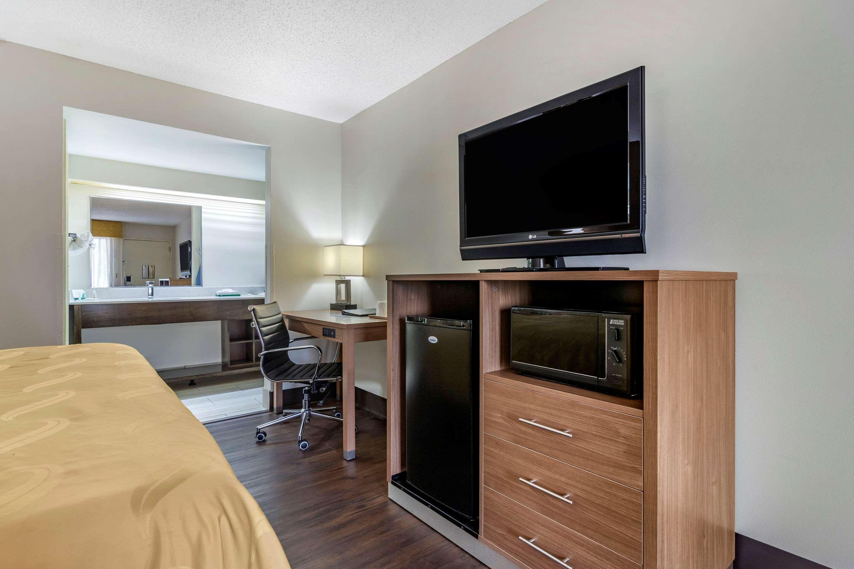 Quality Inn Brunswick Bagian luar foto