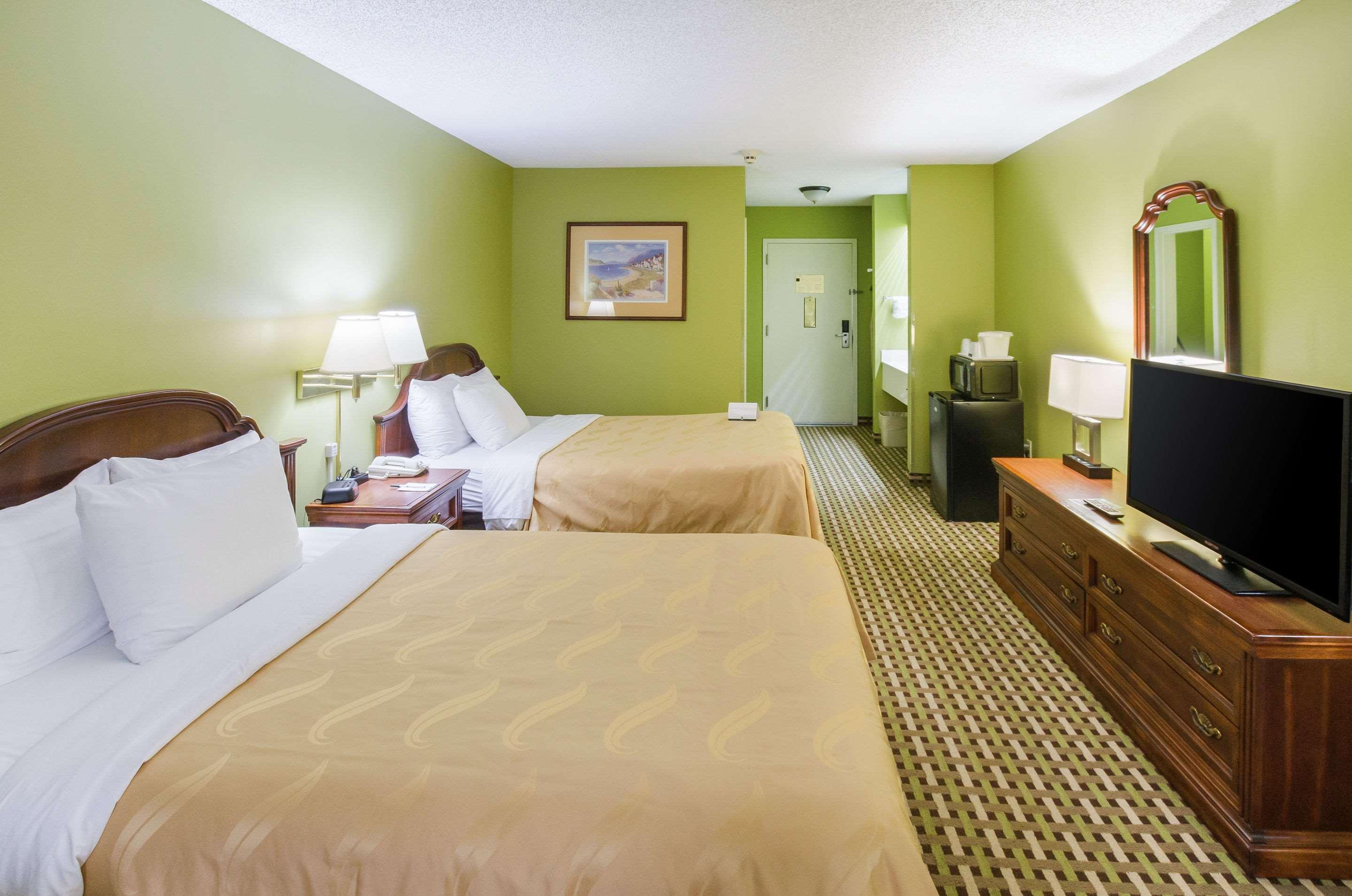Quality Inn Brunswick Bagian luar foto