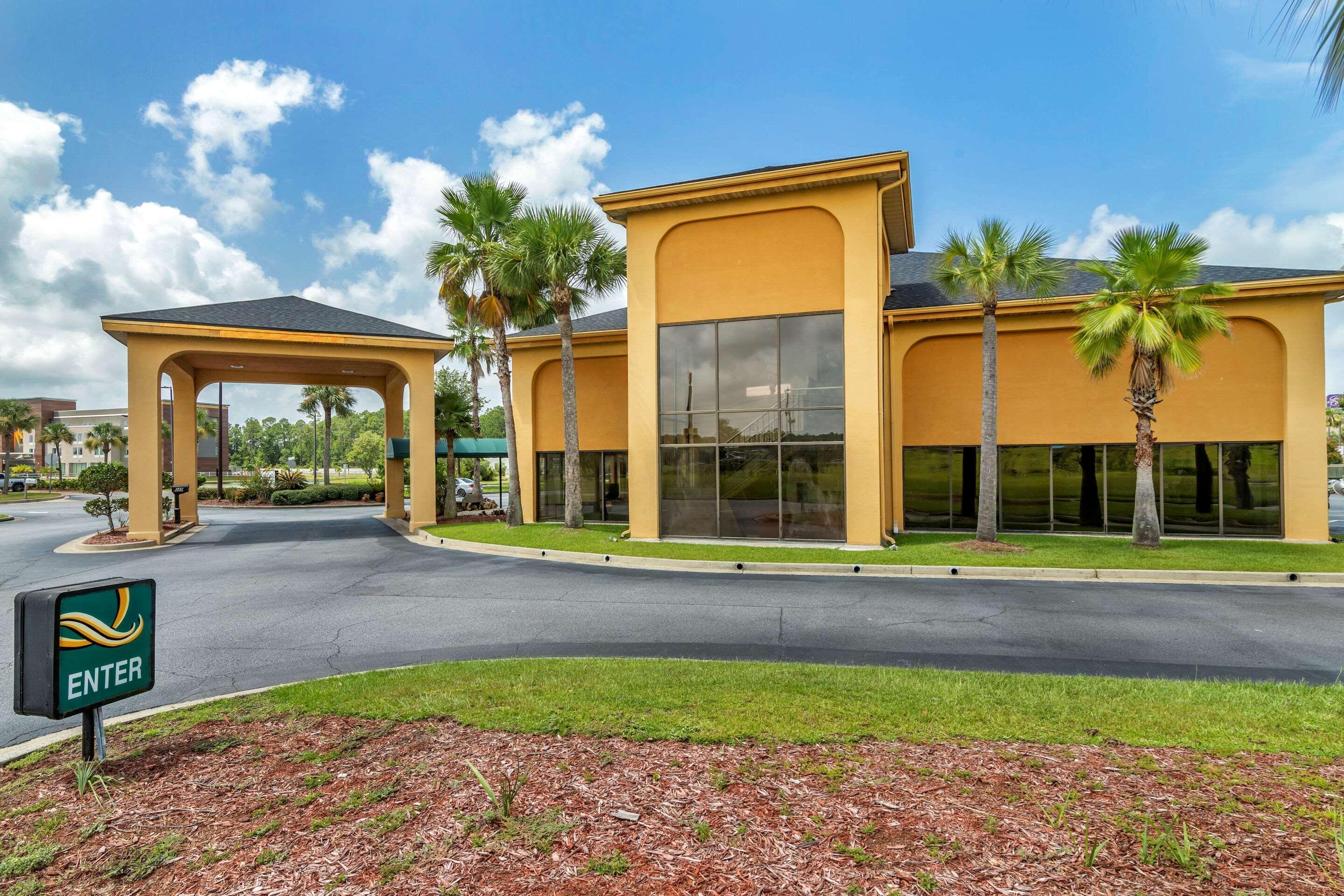 Quality Inn Brunswick Bagian luar foto