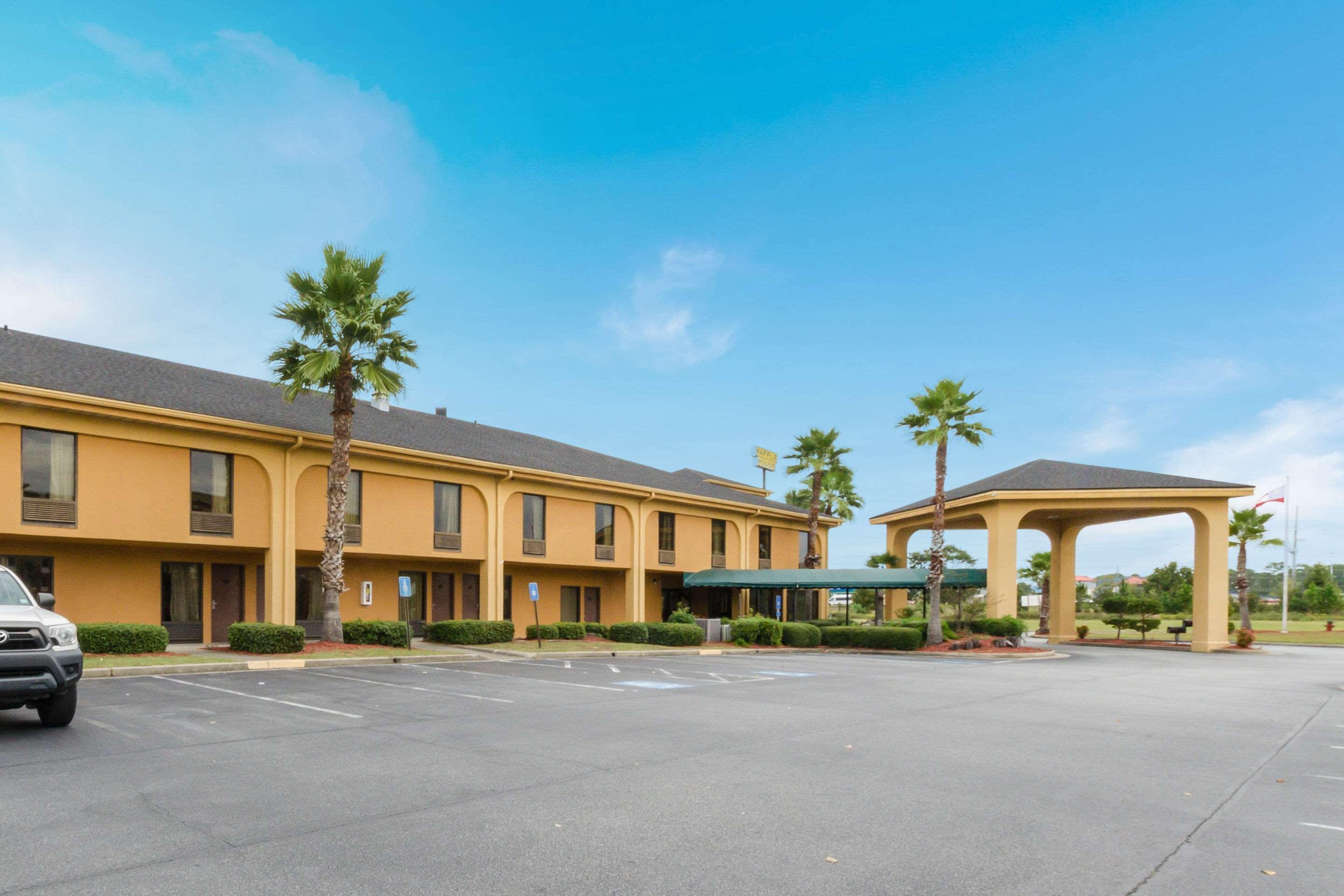 Quality Inn Brunswick Bagian luar foto