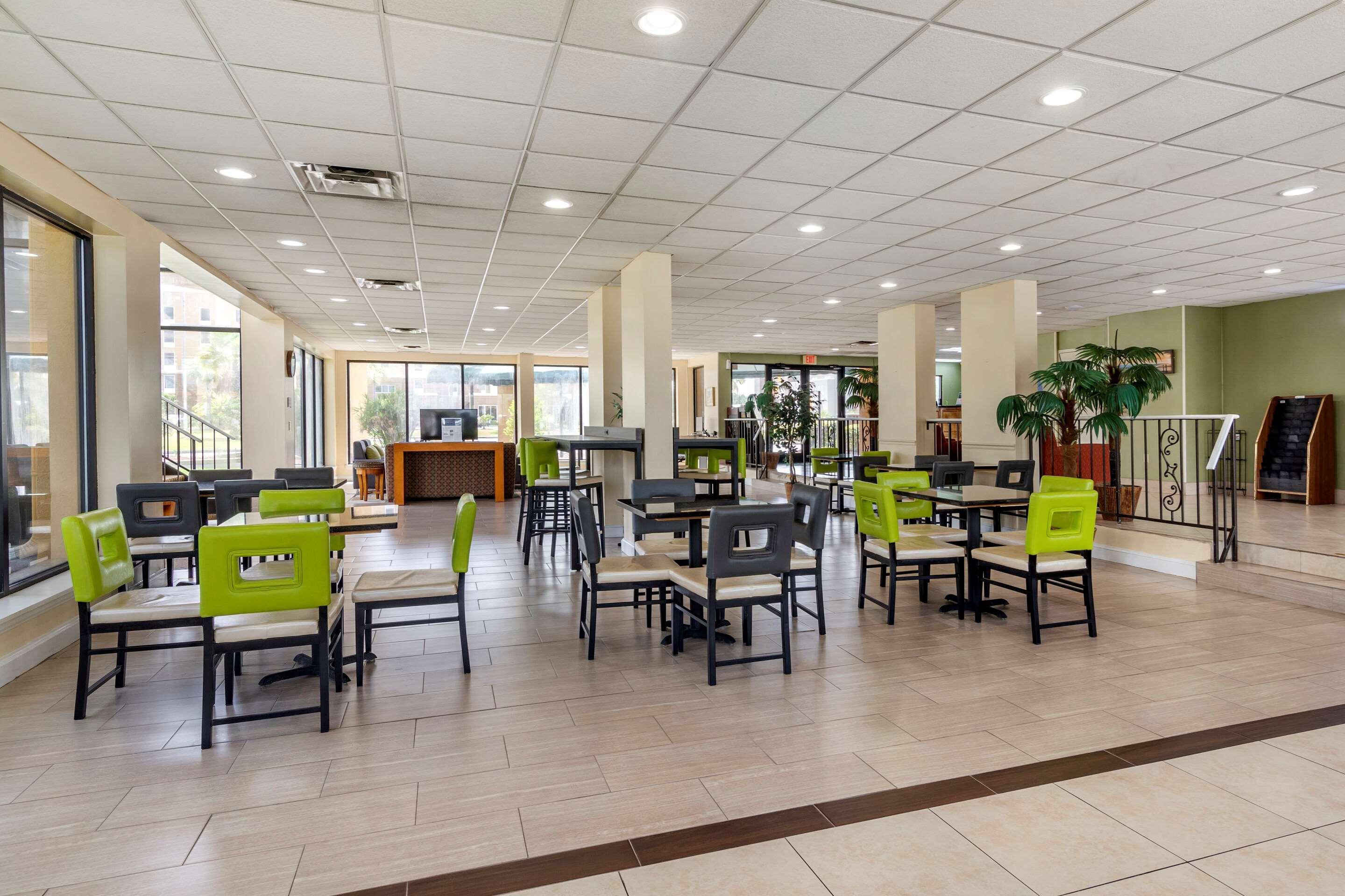 Quality Inn Brunswick Bagian luar foto